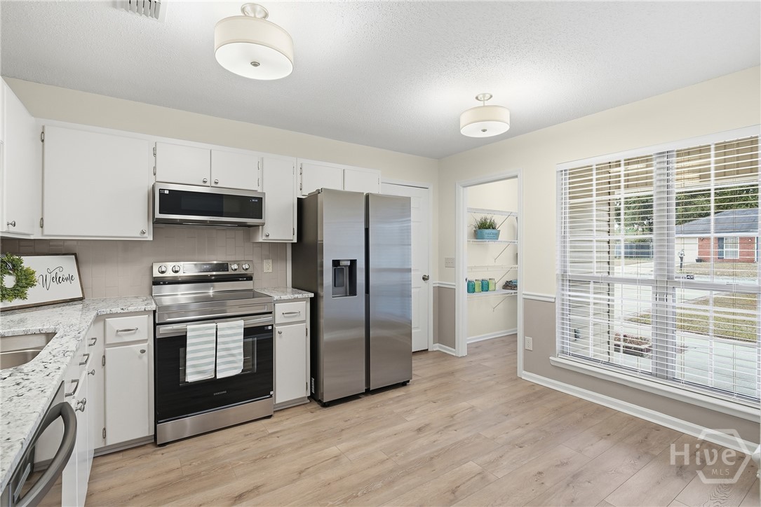 2124 Walberg Drive Hinesville, GA 31313 - Photo 11 of 38