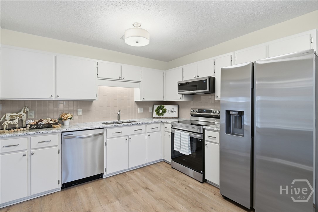 2124 Walberg Drive Hinesville, GA 31313 - Photo 12 of 38