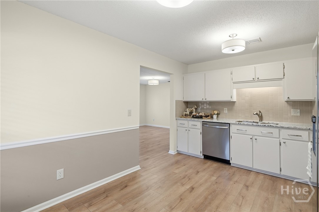 2124 Walberg Drive Hinesville, GA 31313 - Photo 14 of 38