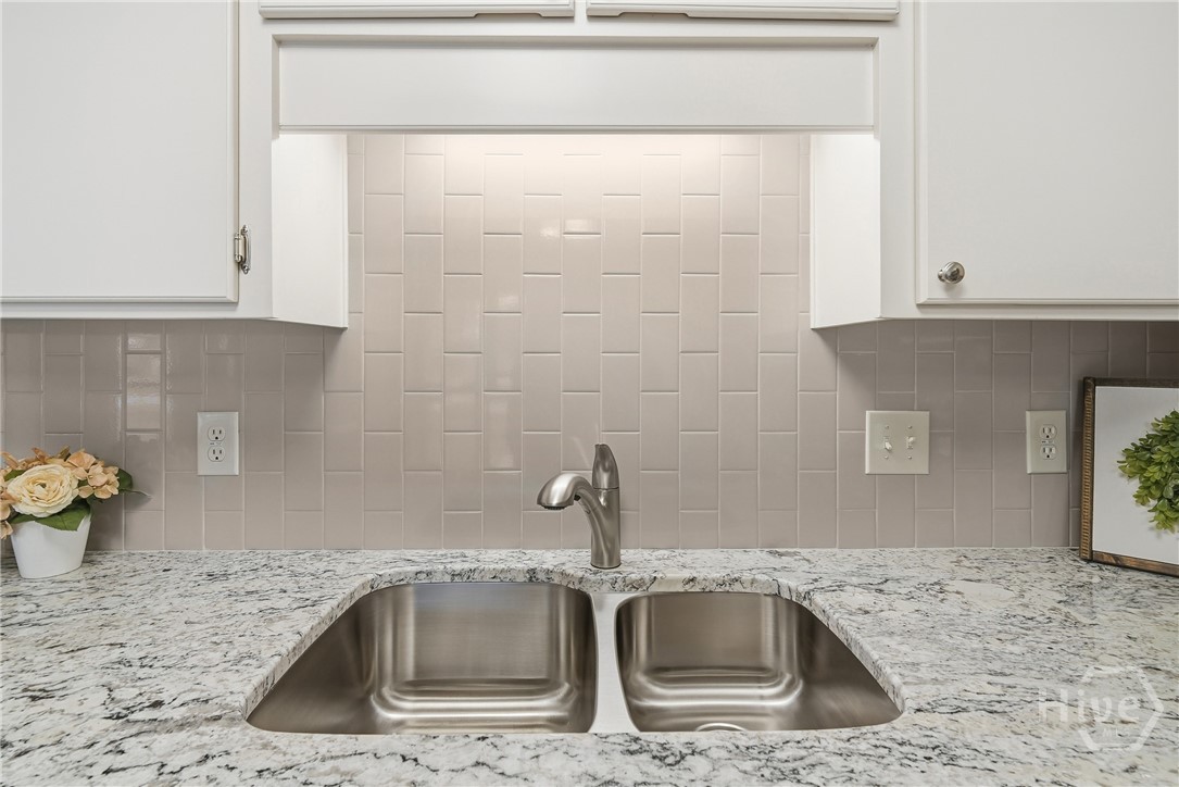 2124 Walberg Drive Hinesville, GA 31313 - Photo 15 of 38