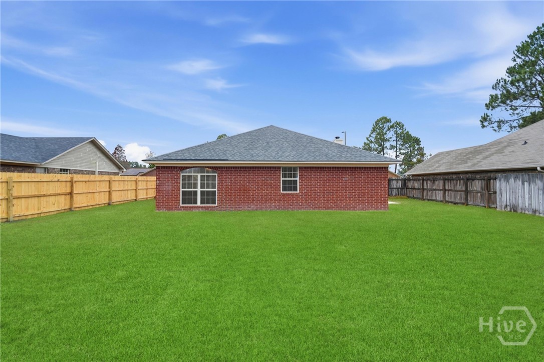 2124 Walberg Drive Hinesville, GA 31313 - Photo 33 of 38