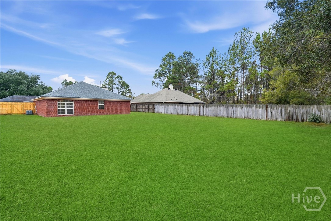2124 Walberg Drive Hinesville, GA 31313 - Photo 36 of 38