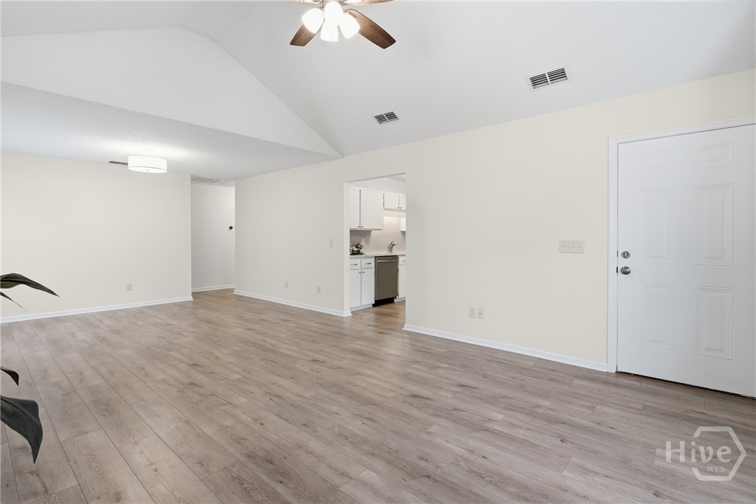 2124 Walberg Drive Hinesville, GA 31313 - Photo 8 of 38