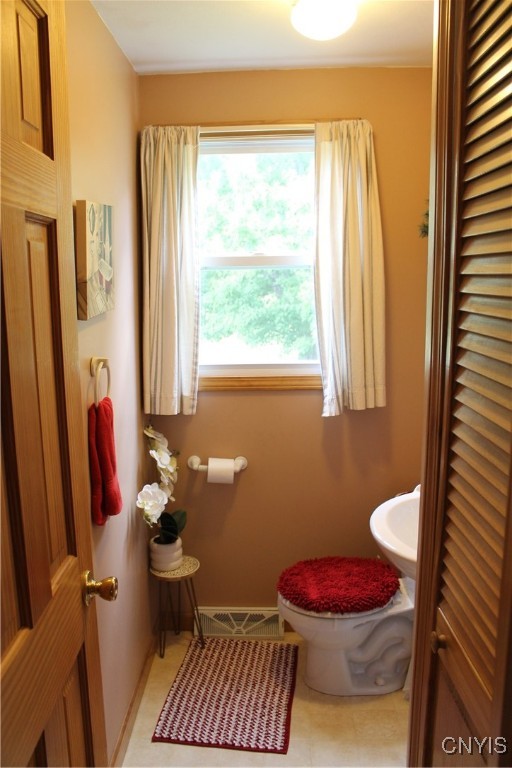 4875 Orangeport Road Clay, NY 13029 - Photo 15 of 37