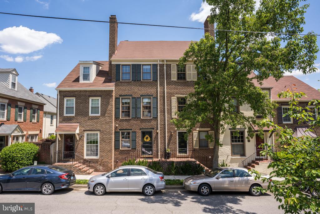 1207 Portner Road Alexandria, VA 22314 - Photo 2 of 30