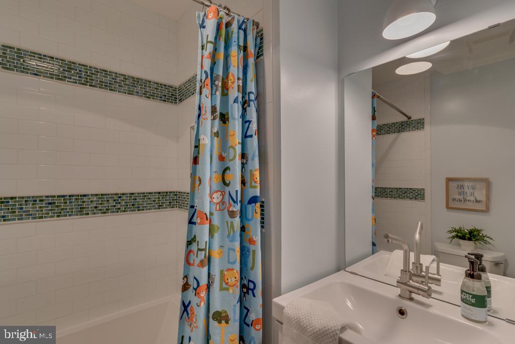 1207 Portner Road Alexandria, VA 22314 - Photo 26 of 30