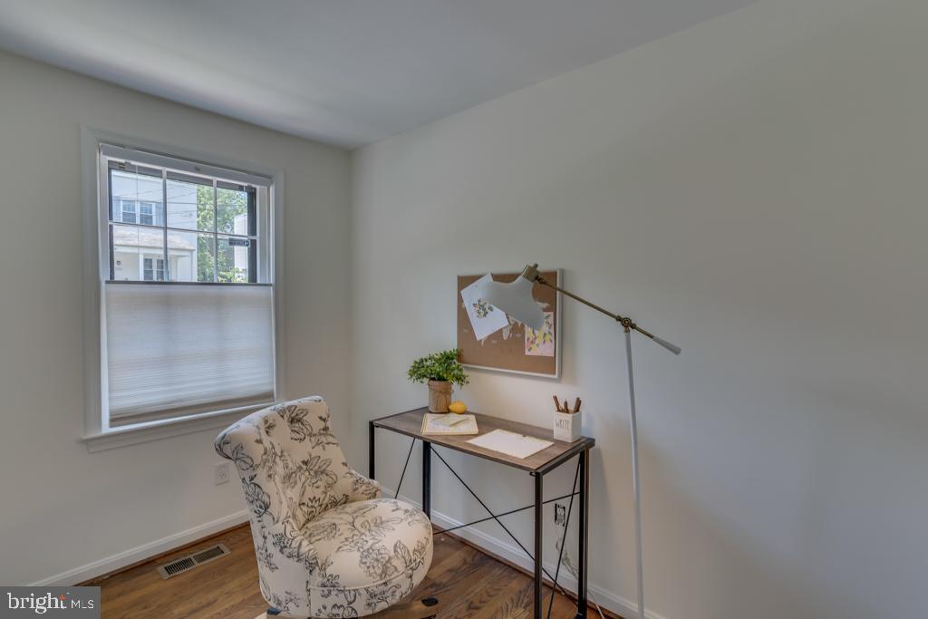 1207 Portner Road Alexandria, VA 22314 - Photo 5 of 30