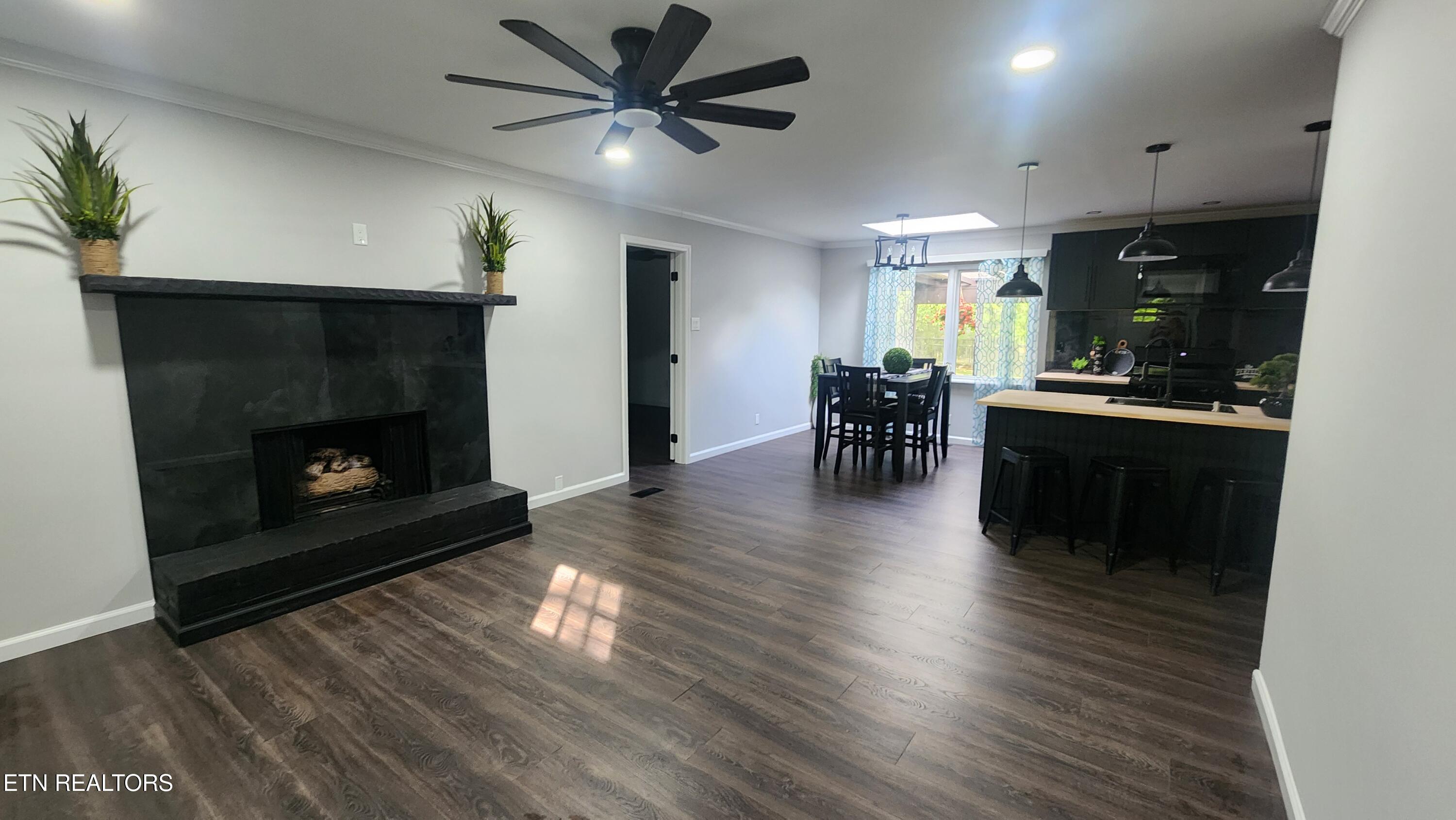 1048 Morrow Road Knoxville, TN 37923 - Photo 7 of 29 1000052479