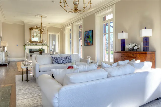 $20,000 | 30 Red Cross Avenue, Newport, RI 02840