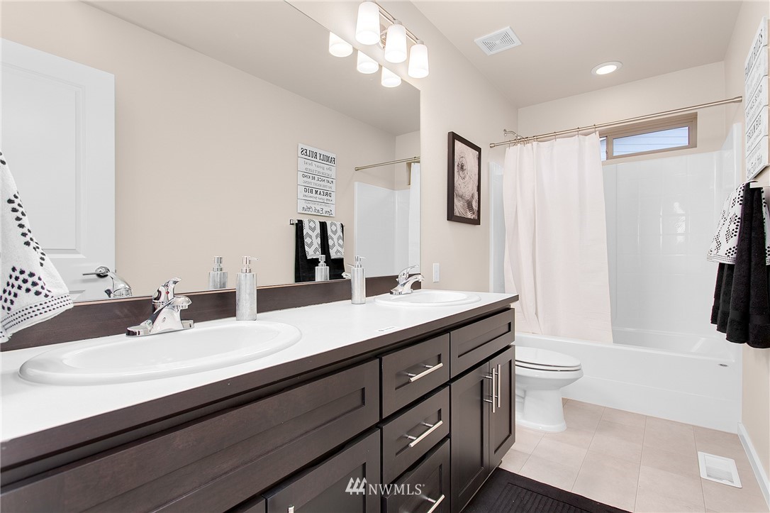 223 Southwest 3rd Court, Unit 6 Renton, WA 98057 - Photo 17 of 19