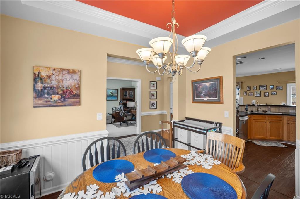 4236 Laurel Ridge Circle Winston-Salem, NC 27107 - Photo 12 of 37