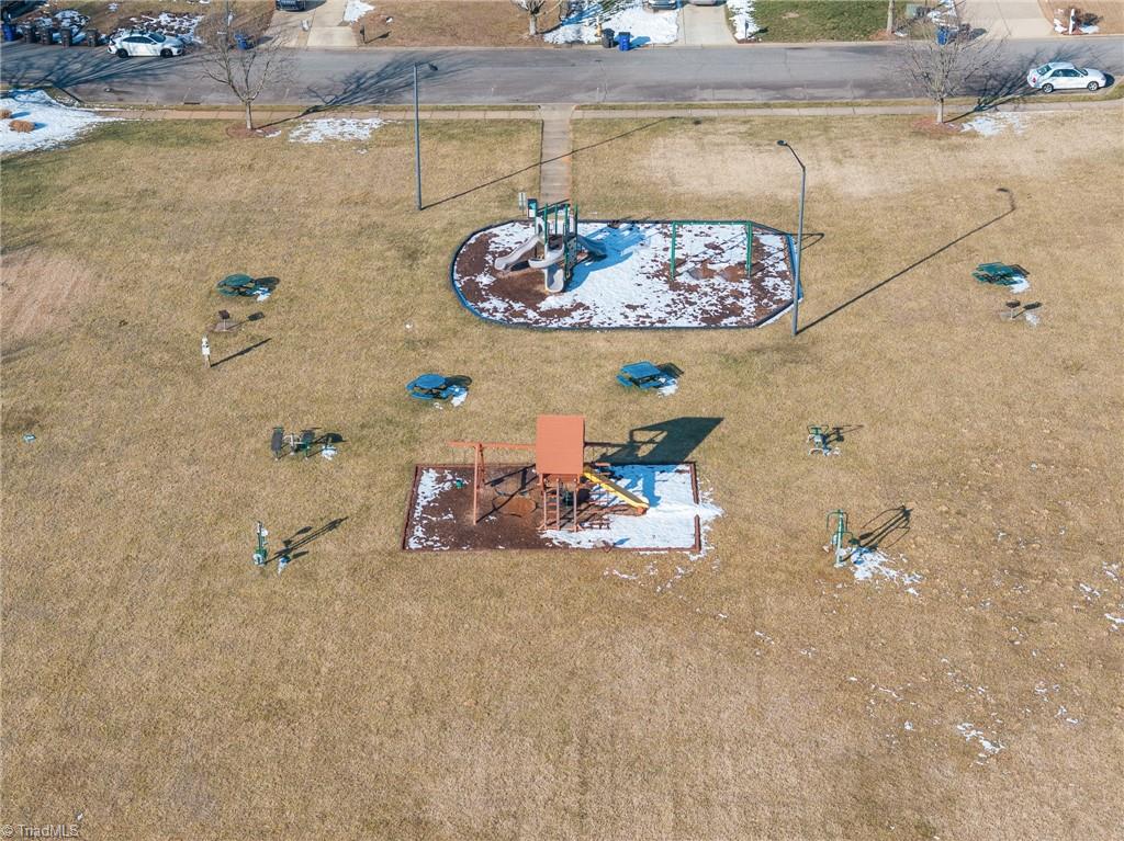 4236 Laurel Ridge Circle Winston-Salem, NC 27107 - Photo 10 of 37