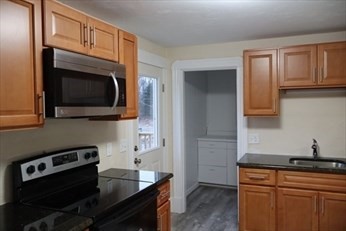 952 Temple Street, Unit 2 Whitman, MA 02382 - Photo 12 of 15