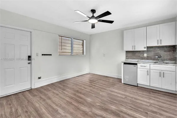 $1,475 | 327 Northeast 55th Street, Unit STUDIO, Miami, FL 33137