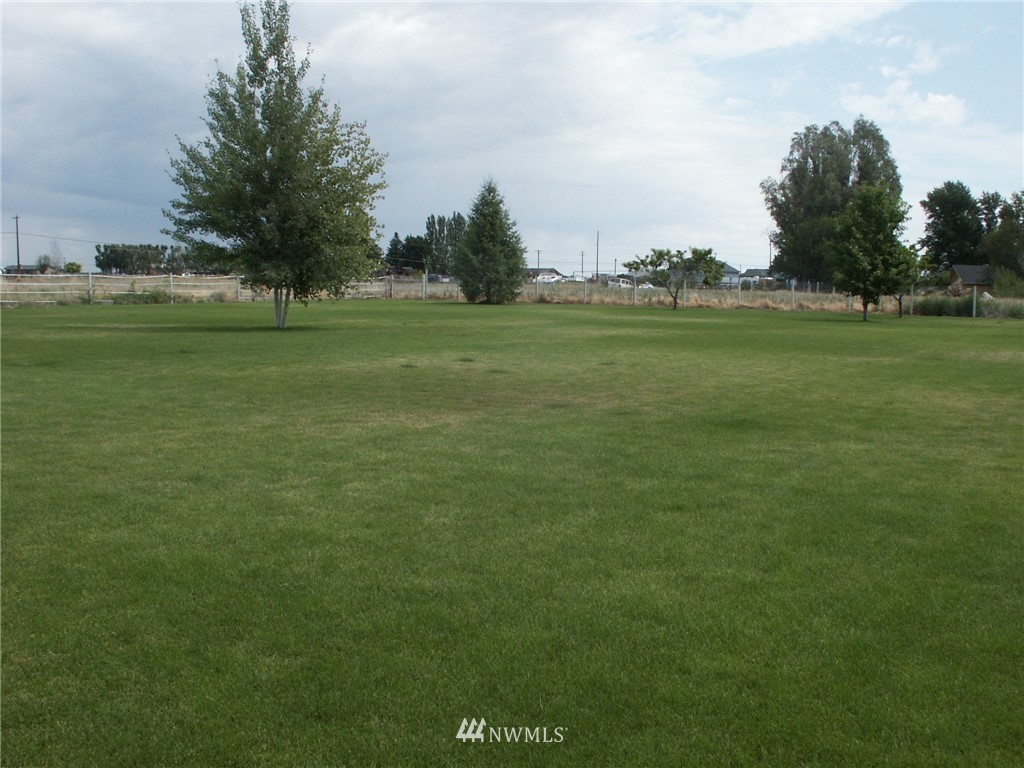 403 Young Road Northeast Moses Lake, WA 98837 - Photo 14 of 25 Gallery Image 14