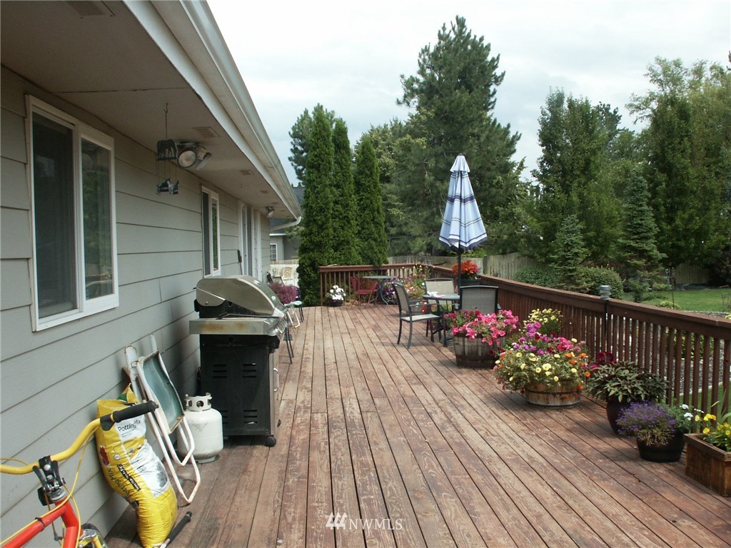 403 Young Road Northeast Moses Lake, WA 98837 - Photo 7 of 25 Gallery Image 7