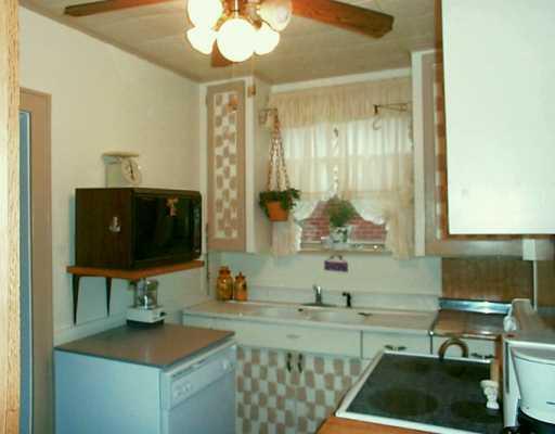 146 Rae Avenue Mt. Lebanon, PA 15228 - Photo 8 of 8 Kitchen.