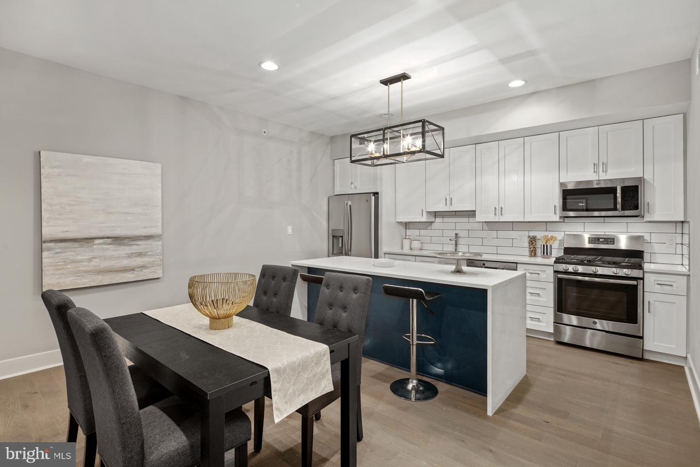 819 North Uber Street, Unit 4 Philadelphia, PA 19130 - Photo 2 of 14