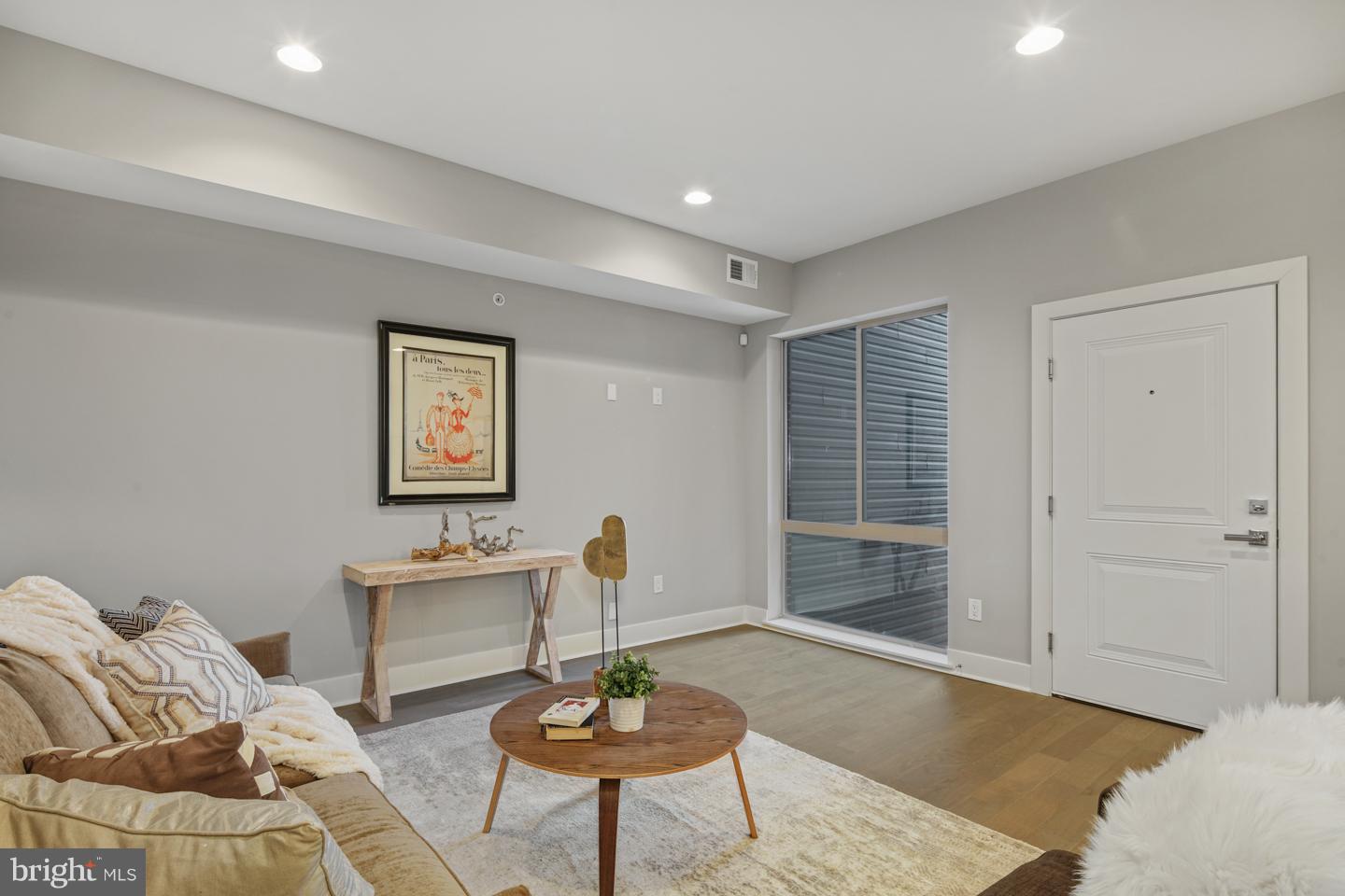 819 North Uber Street, Unit 4 Philadelphia, PA 19130 - Photo 3 of 14