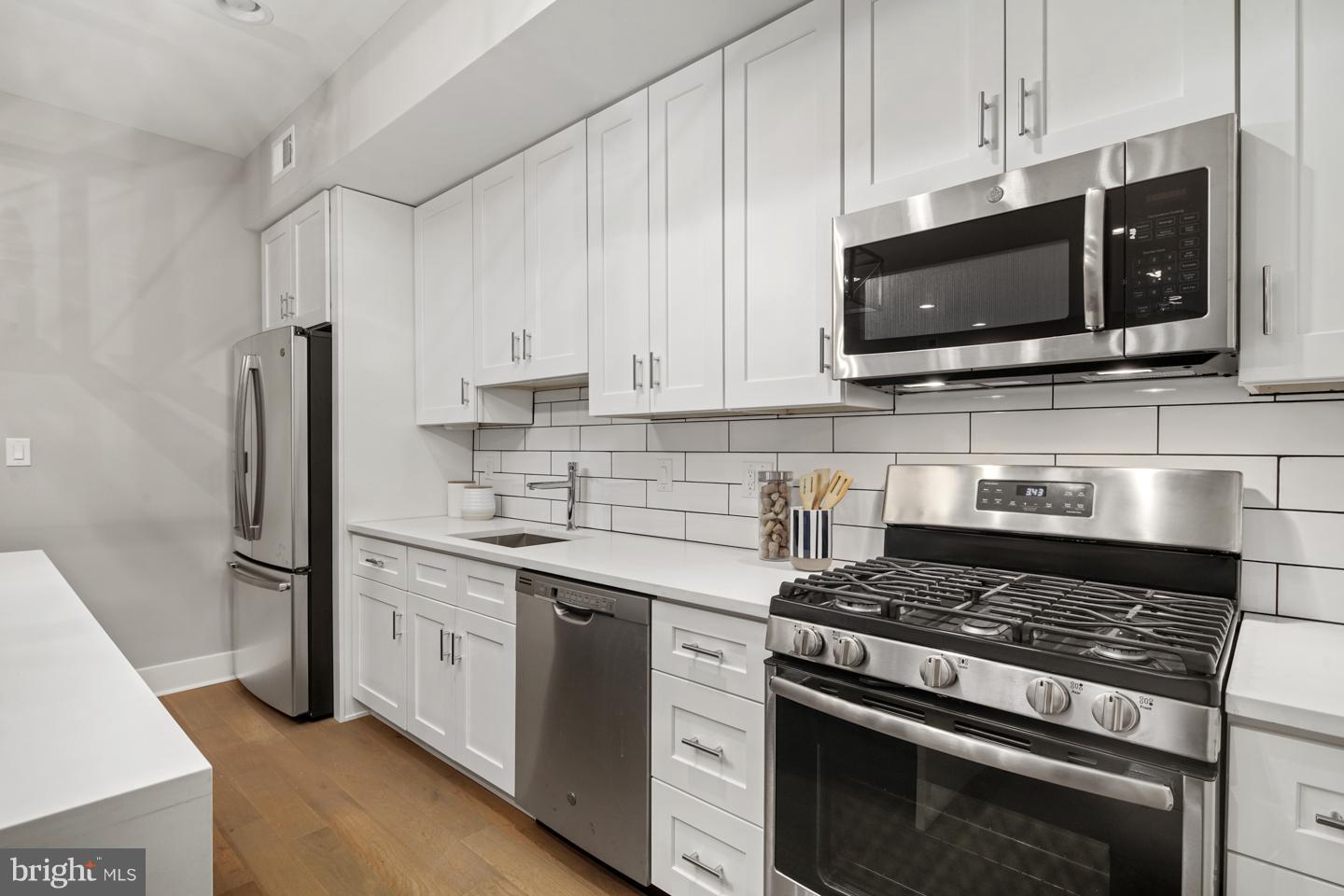 819 North Uber Street, Unit 4 Philadelphia, PA 19130 - Photo 4 of 14