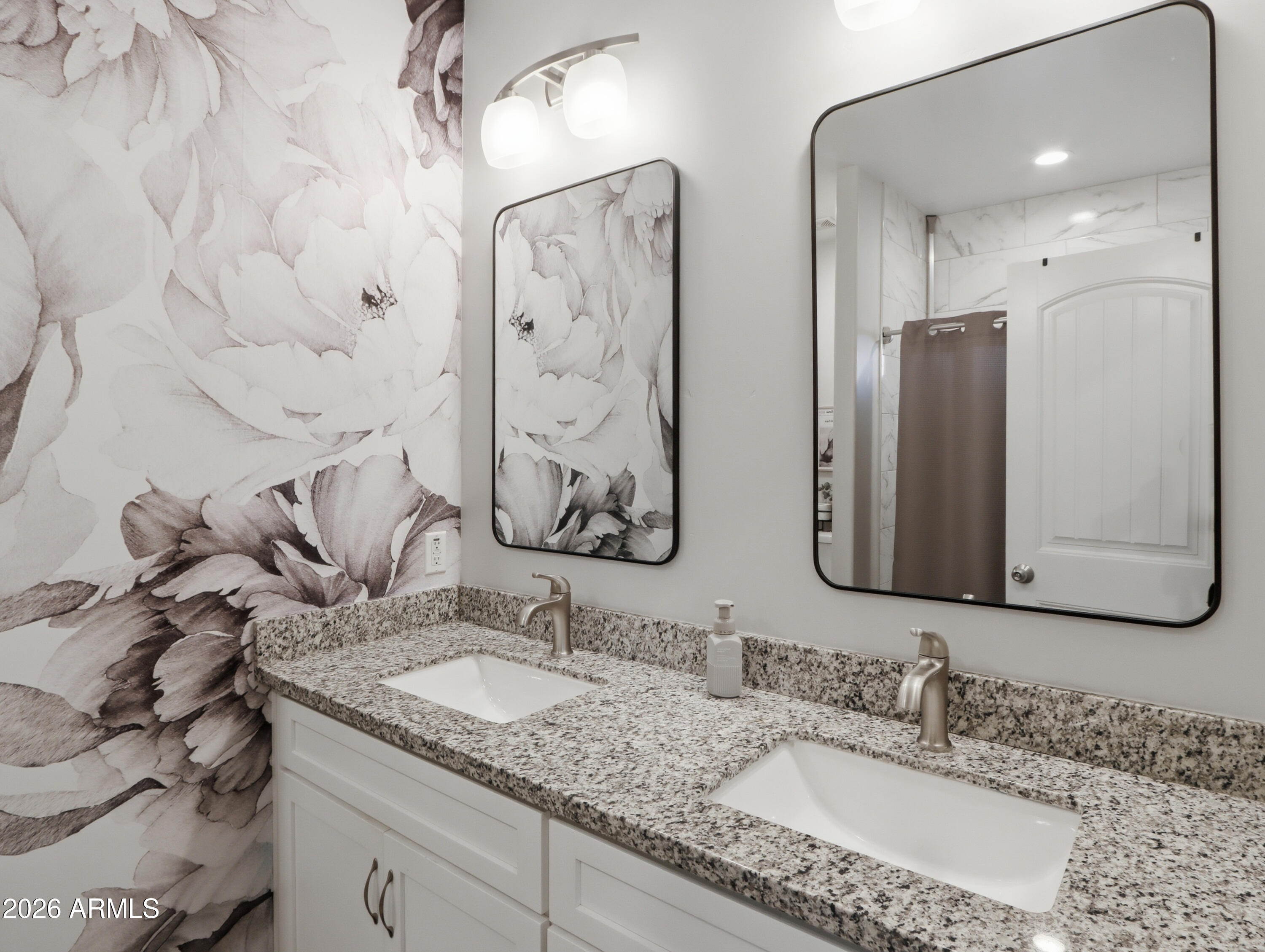 317 East Mountain View Road Phoenix, AZ 85020 - Photo 27 of 38