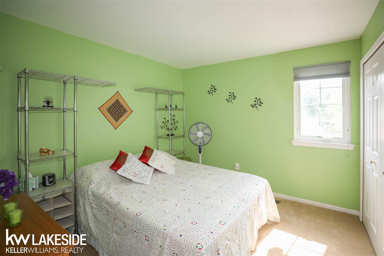2818 Long Meadow Lane Rochester, MI 48307 - Photo 36 of 45 50045489-35.JPG