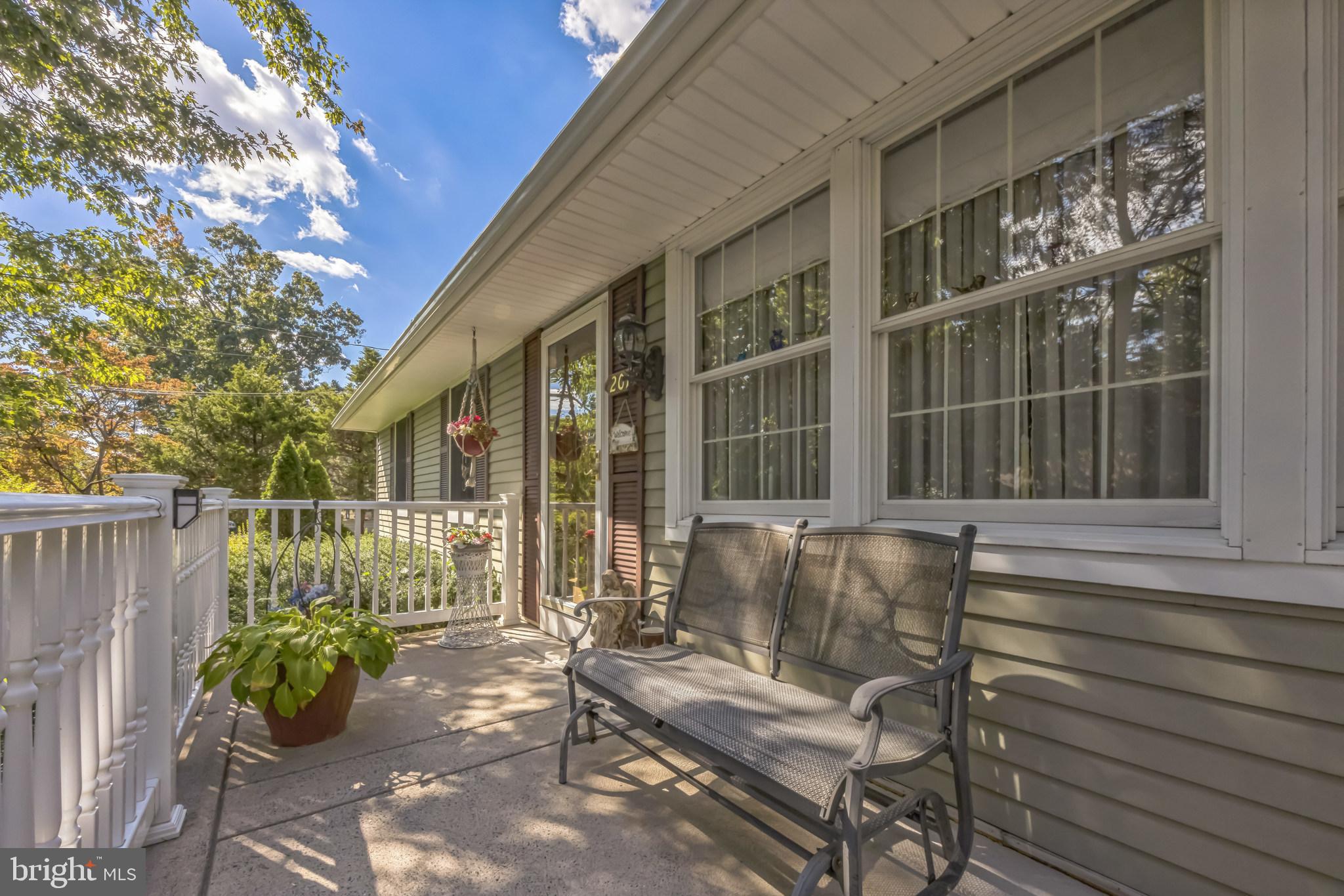 201 Walnut Avenue Berlin, NJ 08009 - Photo 4 of 27 Front Porch
