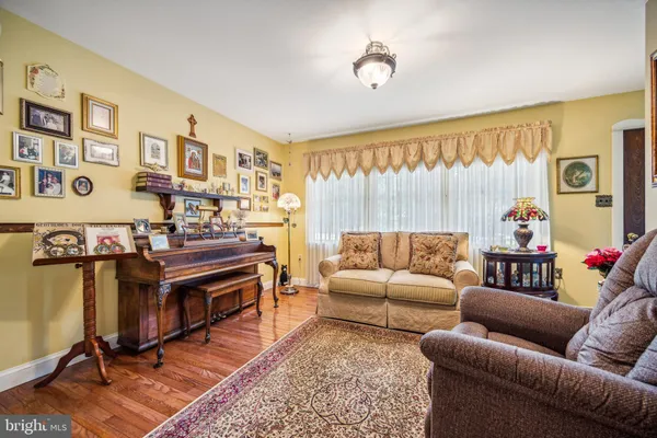 $389,900 | 201 Walnut Avenue, Berlin, NJ 08009