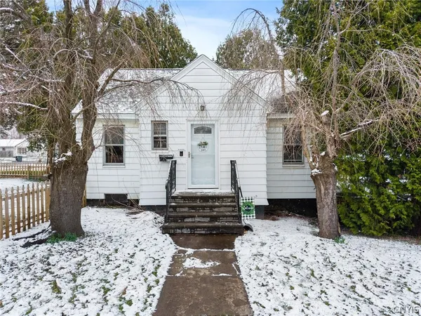 $149,000 | 810 Tulip Street, Salina, NY 13088