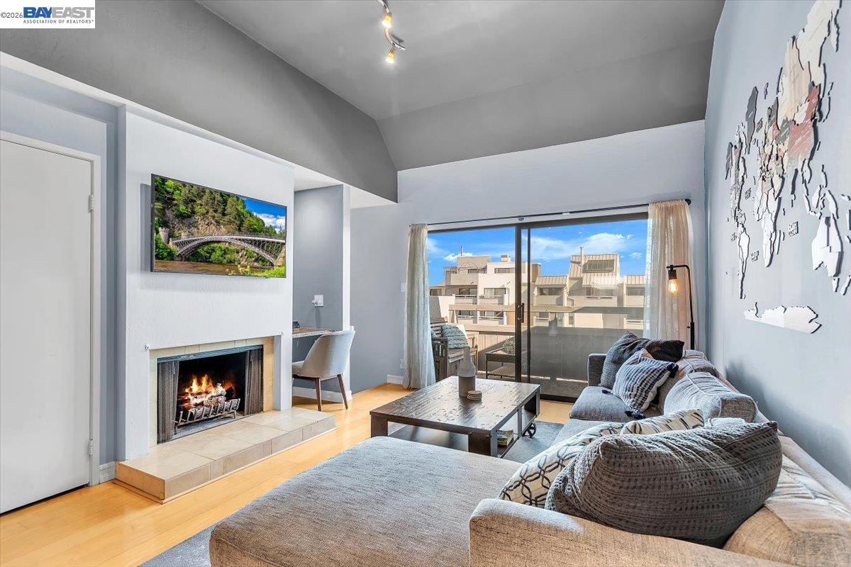 7 Embarcadero, Unit 312 Oakland, CA 94607 - Photo 9 of 39