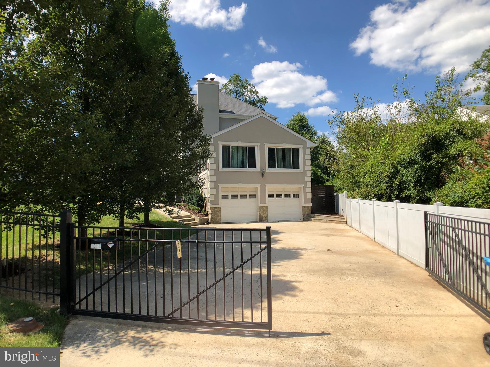7024 Old Dominion Drive McLean, VA 22101 - Photo 3 of 35 Exterior (General)