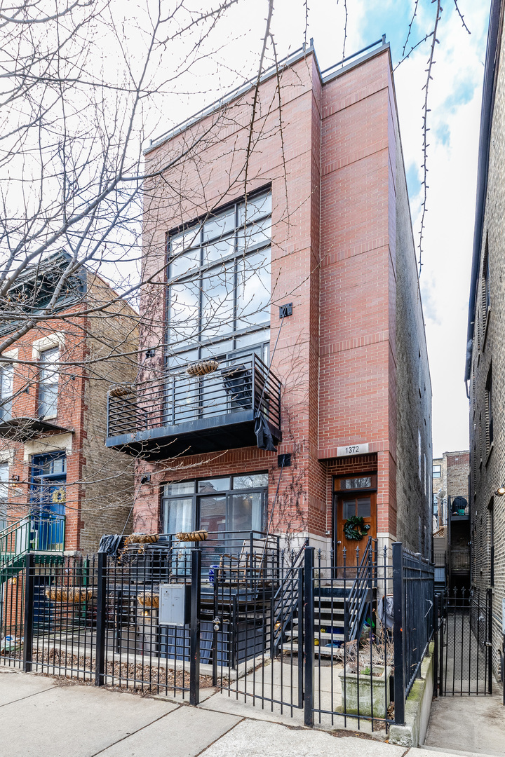 1372 North Dean St Unit 1  