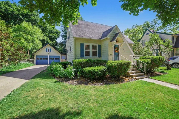 $175,000 | 402 East May Street, Mount Pleasant, MI 48858