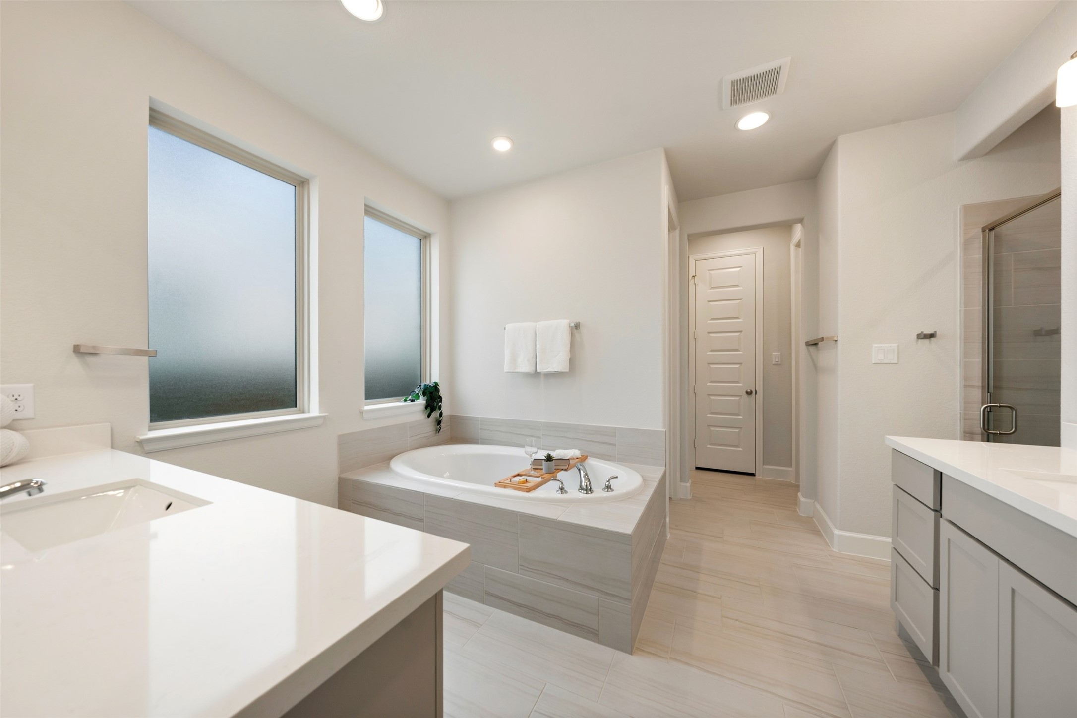 116 Stephens Ridge Lane Montgomery, TX 77316 - Photo 13 of 45 Spacious and relaxing retreat - primary bath