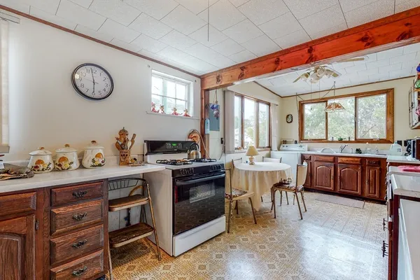 $595,000 | 9 Parkview Avenue, Beverly, MA 01915