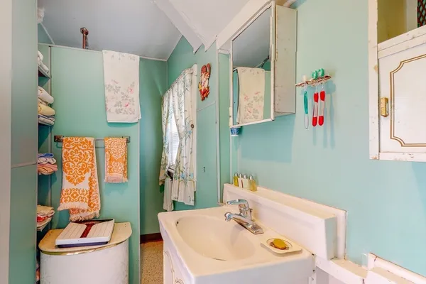 $595,000 | 9 Parkview Avenue, Beverly, MA 01915