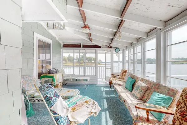 $595,000 | 9 Parkview Avenue, Beverly, MA 01915