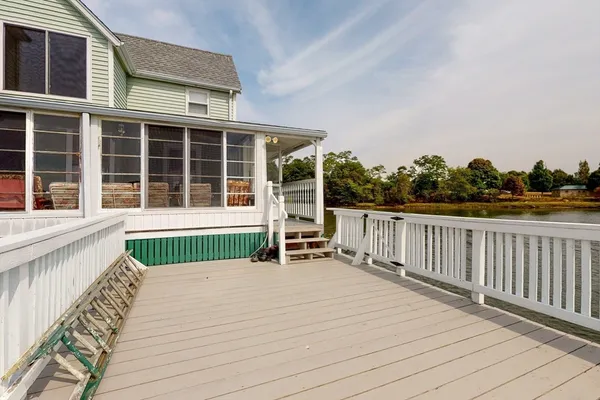 $595,000 | 9 Parkview Avenue, Beverly, MA 01915