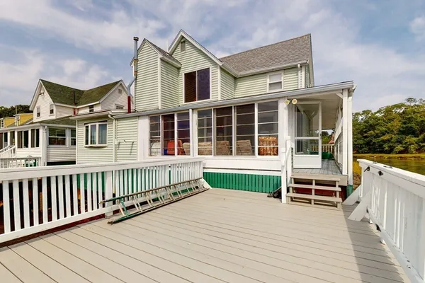 $595,000 | 9 Parkview Avenue, Beverly, MA 01915