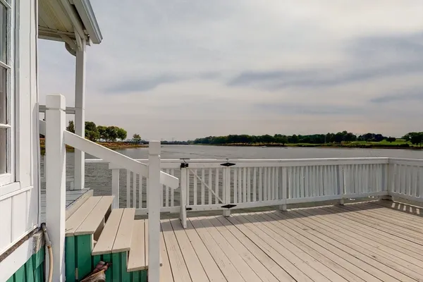 $595,000 | 9 Parkview Avenue, Beverly, MA 01915