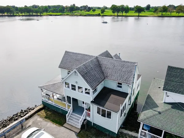 $595,000 | 9 Parkview Avenue, Beverly, MA 01915