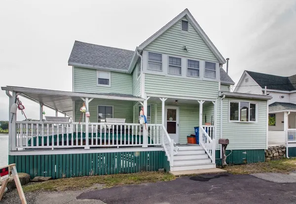 $595,000 | 9 Parkview Avenue, Beverly, MA 01915