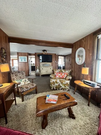 $595,000 | 9 Parkview Avenue, Beverly, MA 01915