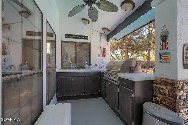 $700,000 | 616 Mt Cristo Rey Lane, El Paso, TX 79922