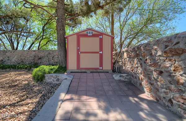 $700,000 | 616 Mt Cristo Rey Lane, El Paso, TX 79922