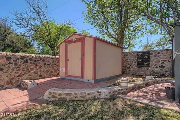 $700,000 | 616 Mt Cristo Rey Lane, El Paso, TX 79922