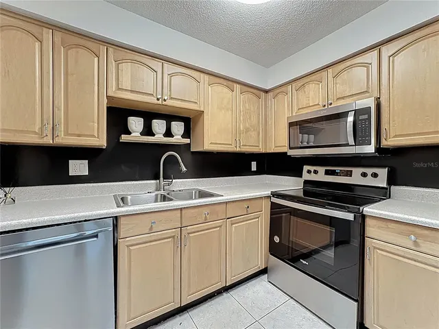 $175,000 | 200 Georgetown Drive, Unit C, Casselberry, FL 32707