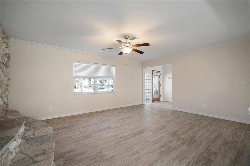 910 Spindle Palm Way Apollo Beach, FL 33572 - Photo 37 of 41