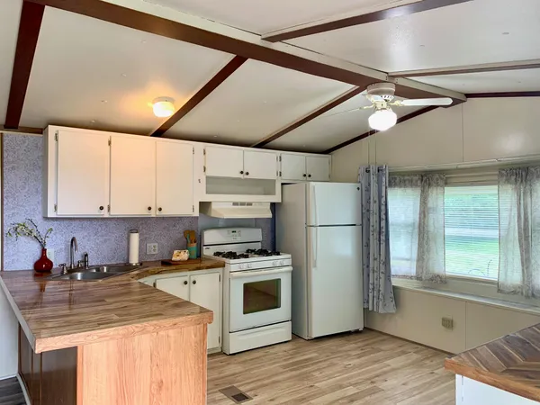 $35,000 | 3677 South Pere Marquette Highway, Ludington, MI 49431