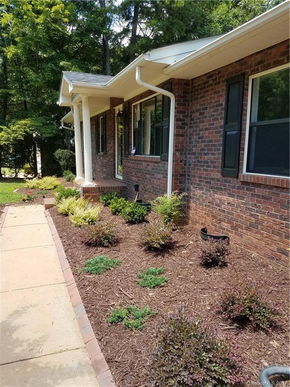 13720 Woody Point Road Charlotte, NC 28278 - Photo 2 of 23 Gallery Image 2